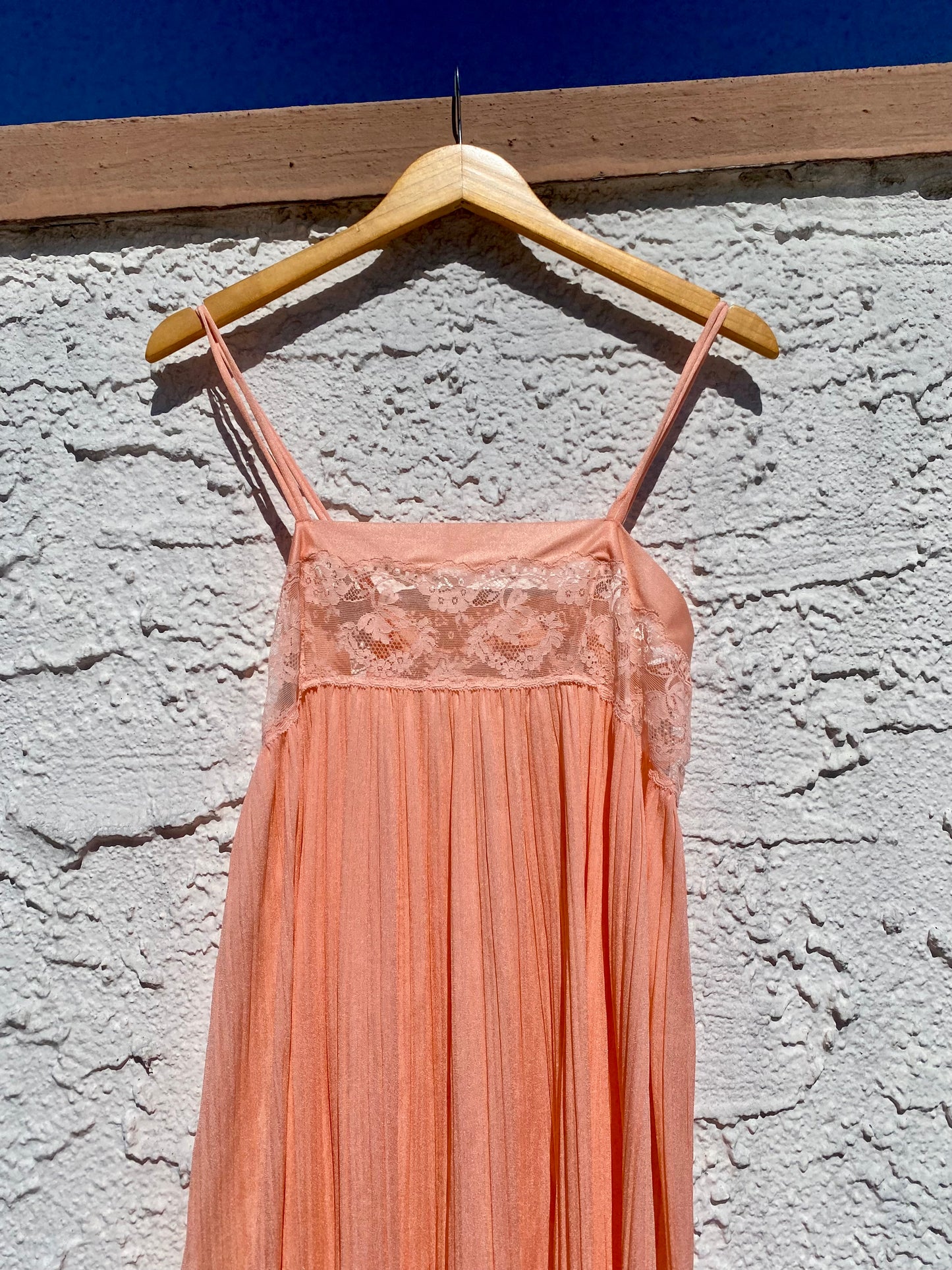 Vintage Coral Peach Pleated Lounge Dress