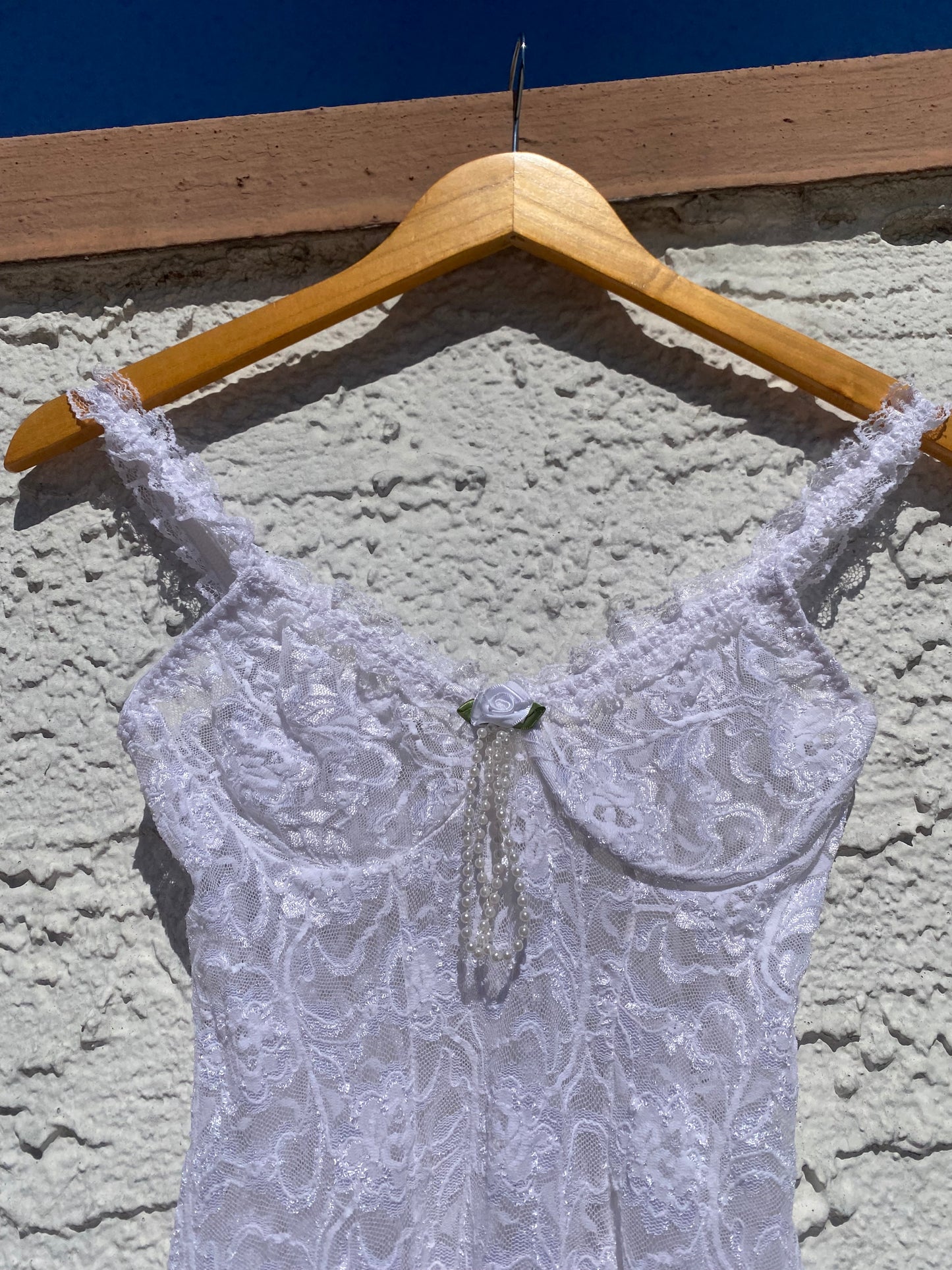 Vintage Romantic White Floral Lace Négligée